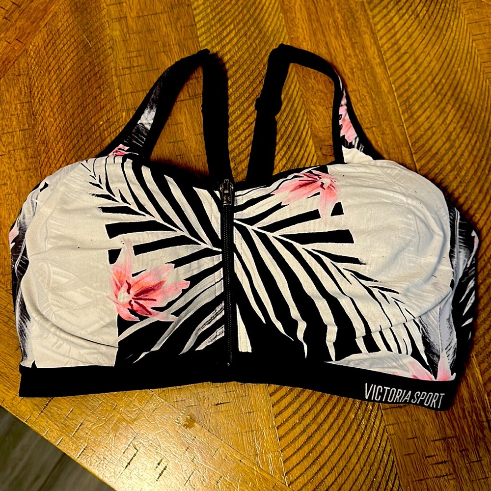 VS Knockout Sport bra 36DDD